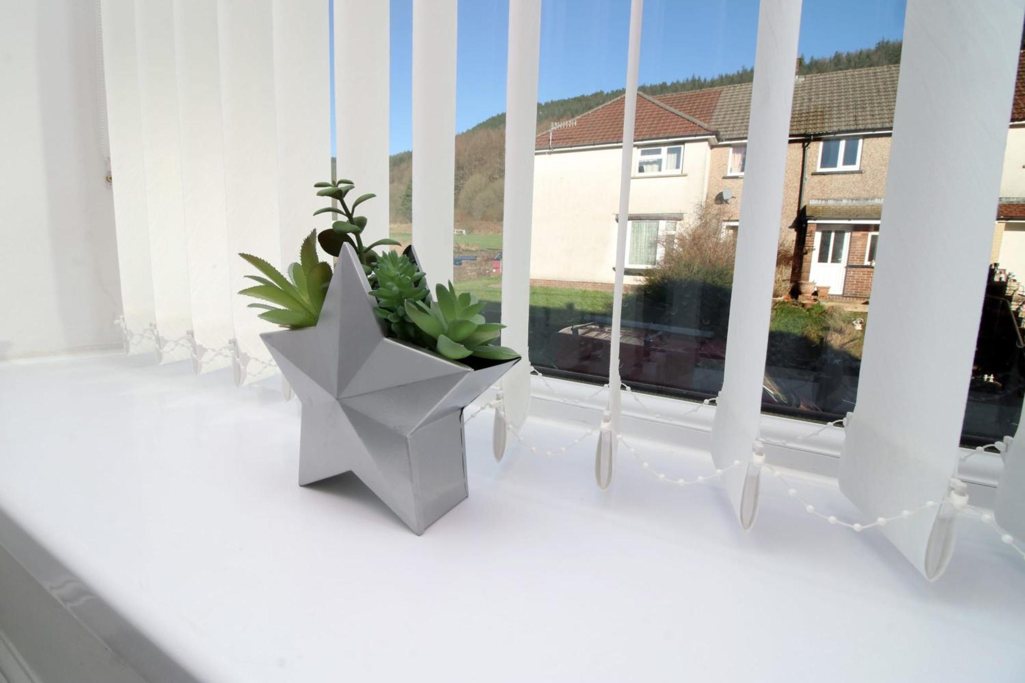Very Special Home In Rhondda Valley Herbert House By Staystaycations Treorky Εξωτερικό φωτογραφία