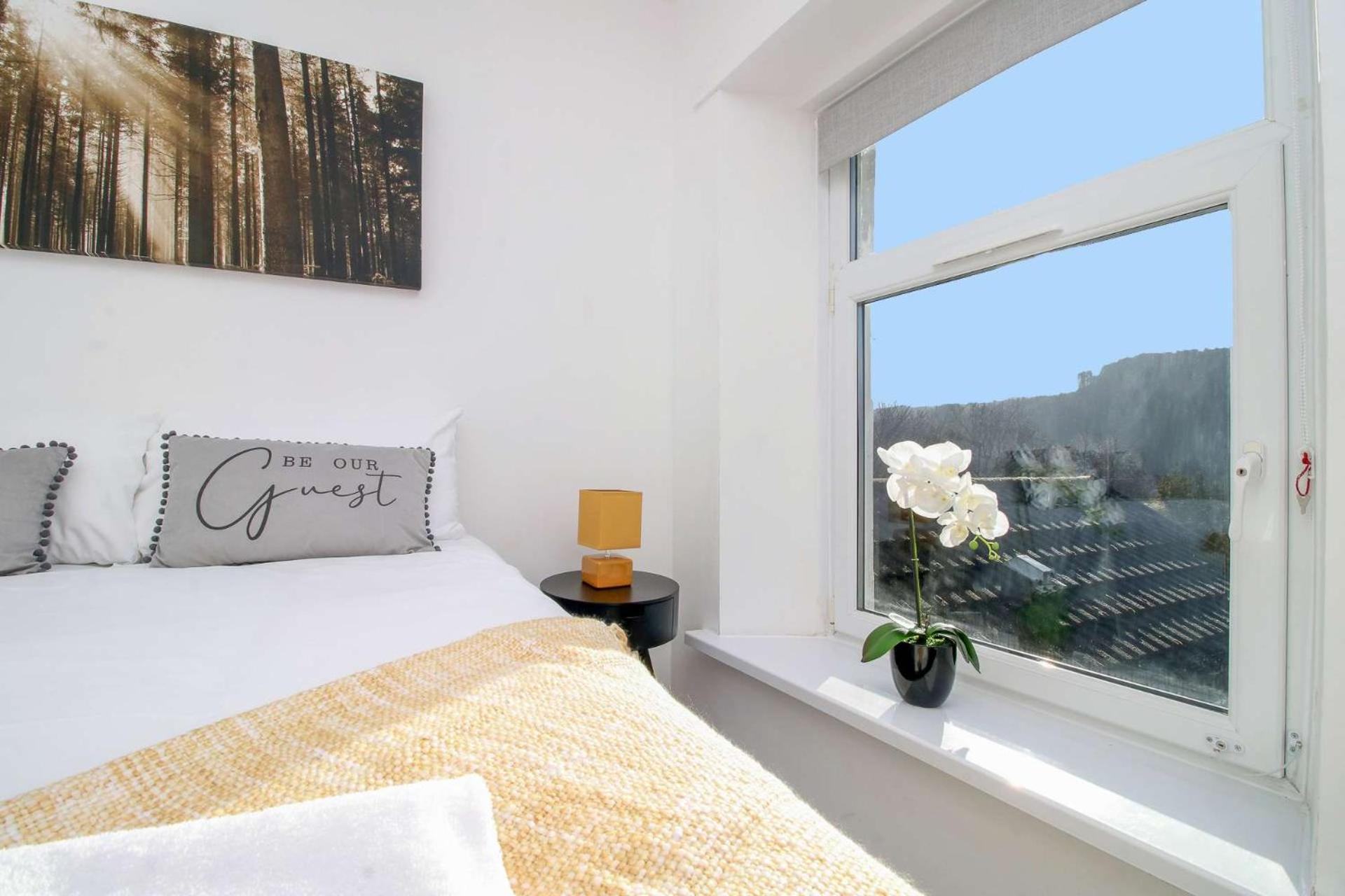 Very Special Home In Rhondda Valley Herbert House By Staystaycations Treorky Εξωτερικό φωτογραφία
